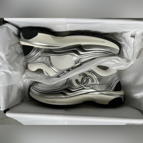 Chanel CC Logo Sneakers - Picture 1 of 9